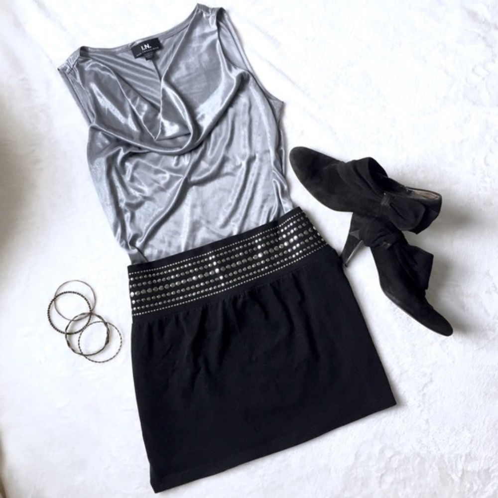 ❤️ Express Black Skirt